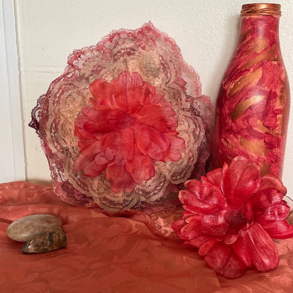 Hand Crafted Blossoms&Petals Of Mystique GypsyBottle&Pillow Set